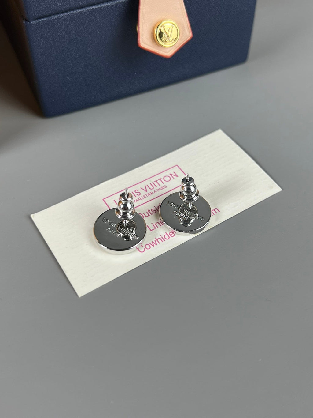 High-Quality Stud Earrings-14 product image 2, provided for visual reference and product detail review