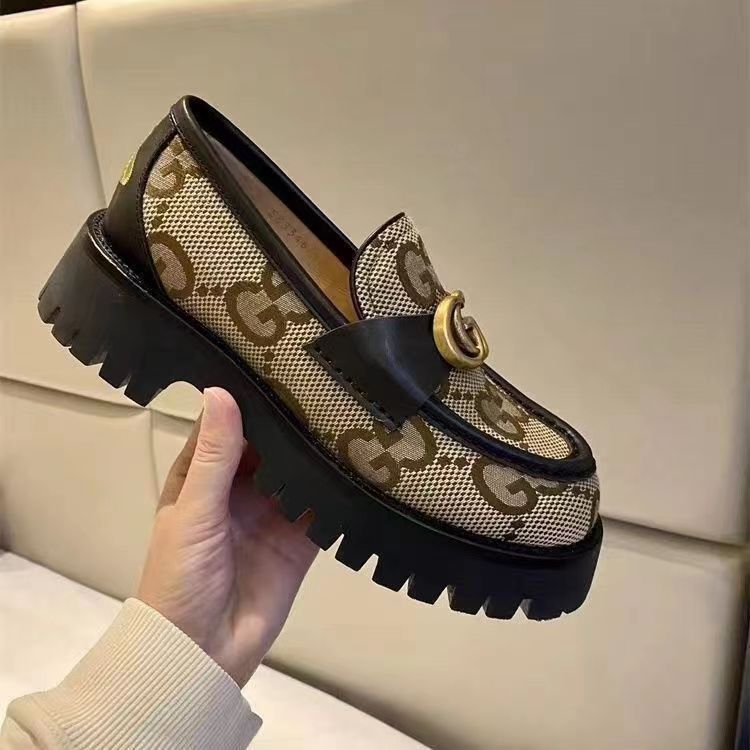 New Versatile Little Bee Casual Shoes product image 4, provided for visual reference and product detail review