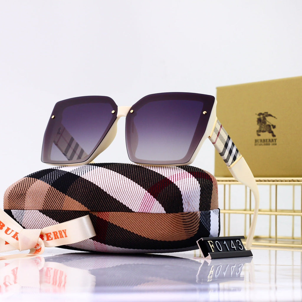 2022 New Ladies Fashion Classic Sunglasses product image 2, provided for visual reference and product detail review
