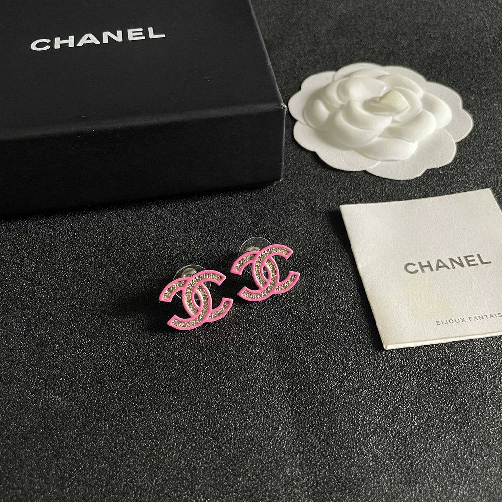 High-Quality Stud Earrings-135 product image 4, provided for visual reference and product detail review