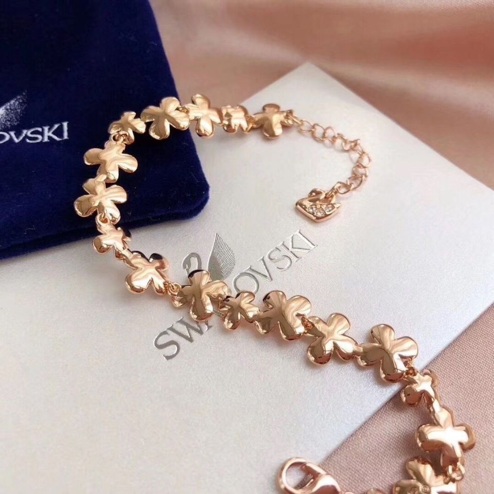 Flower Decorative Bracelet product image 6, provided for visual reference and product detail review