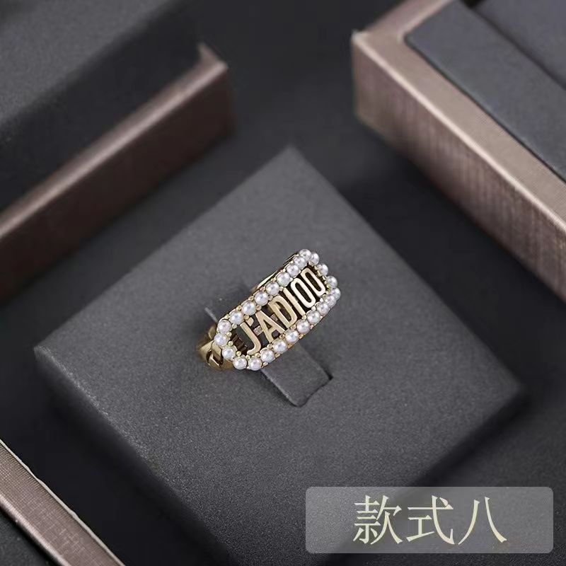 Retro diamond pearl Ring product image 9, provided for visual reference and product detail review