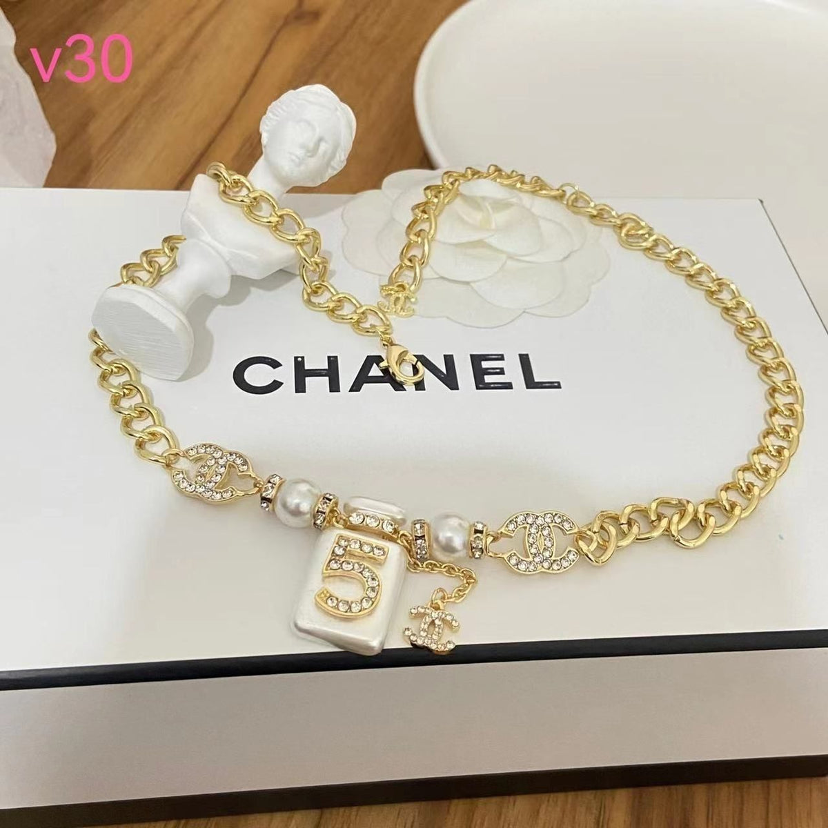 2022 new pendant choker earrings product image 11, provided for visual reference and product detail review