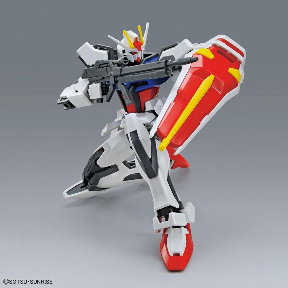 Gundam 1/144 Entry Grade GAT-X105 Strike Gundam Model Kit product image 5, provided for visual reference and product detail