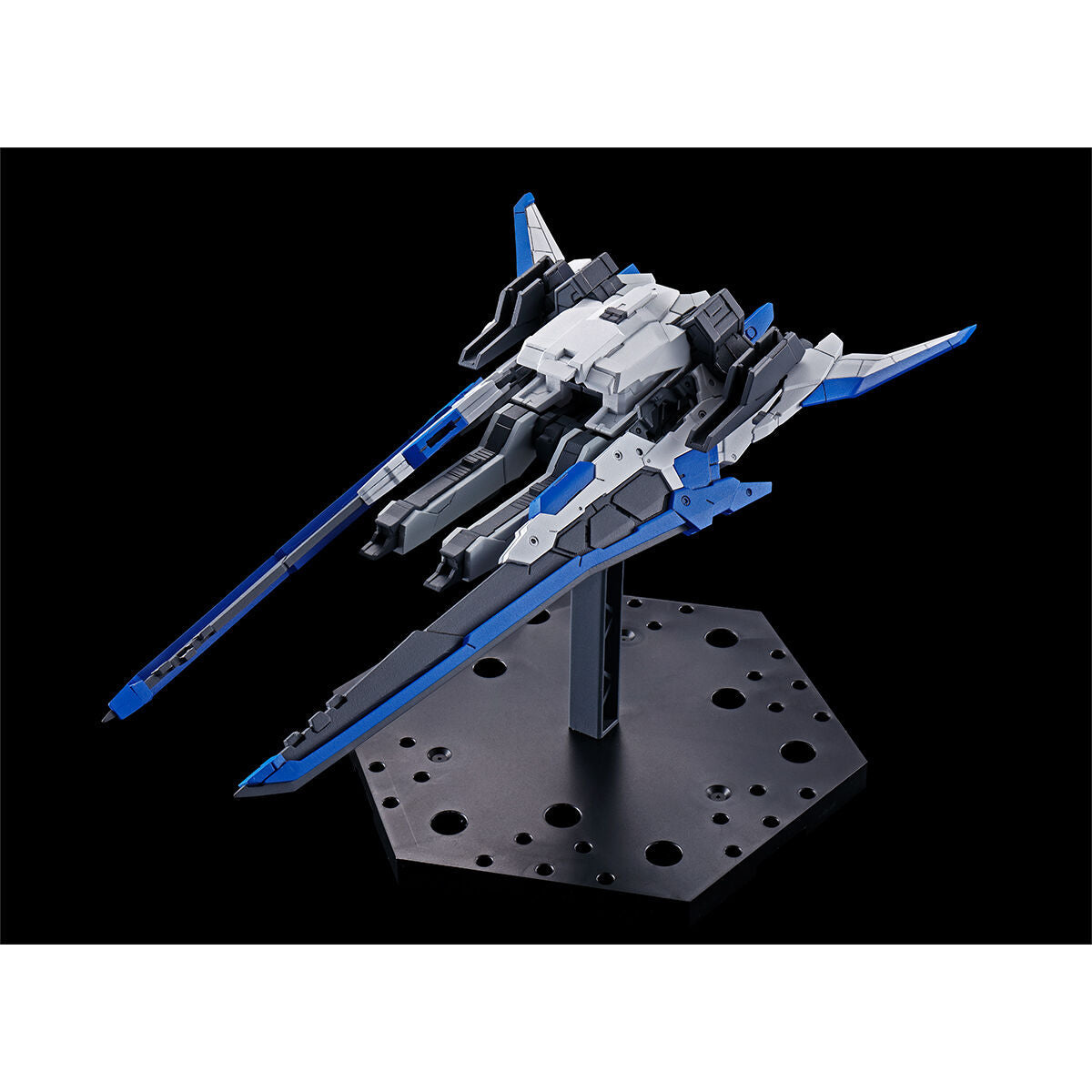 Gundam 1/144 RG 00 XN Raiser Model Kit Bandai Exclusive product image 8, provided for visual reference and product detail
