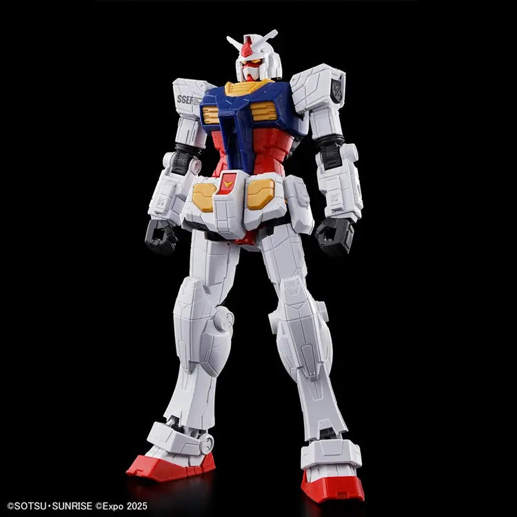 Gundam 1/144 Entry Grade RX-78F00/E Gundam Model Kit Exclusive product image 2, provided for visual reference and product