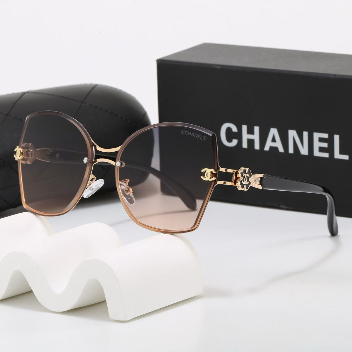 New Stylish Sunglasses-52 product image 2, provided for visual reference and product detail review
