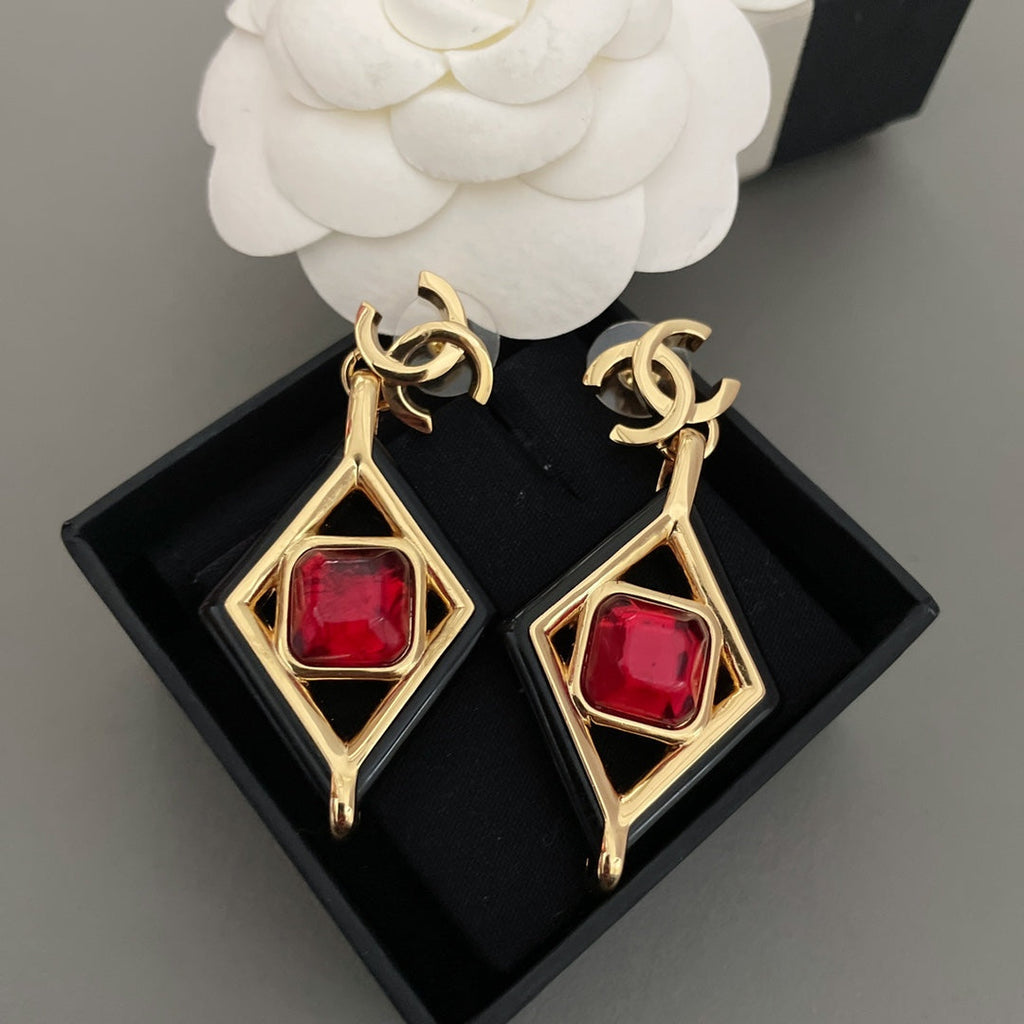 High-Quality Stud Earrings-96 product image 3, provided for visual reference and product detail review