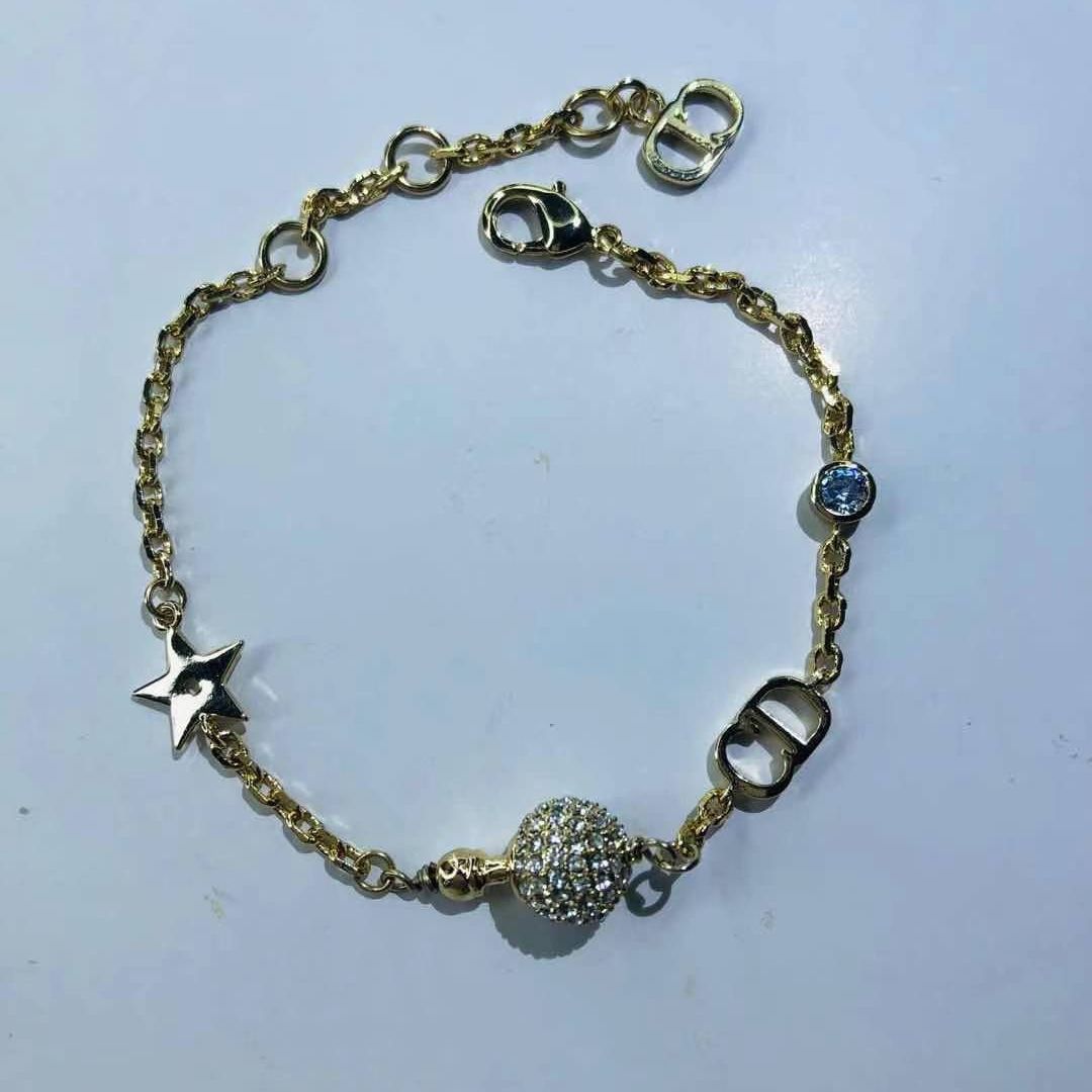 (Xiaoxiang Bracelet) Xiaoxiang Classic Vintage Bracelet product image 9, provided for visual reference and product detail