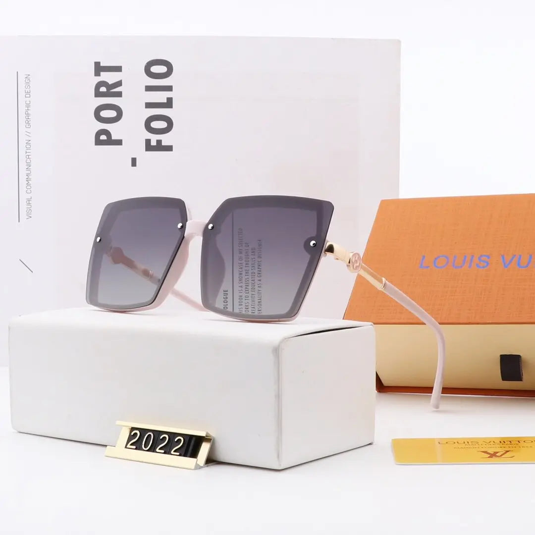 5 Colors Letter Decoration Square Polarized Sunglasses product image 4, provided for visual reference and product detail