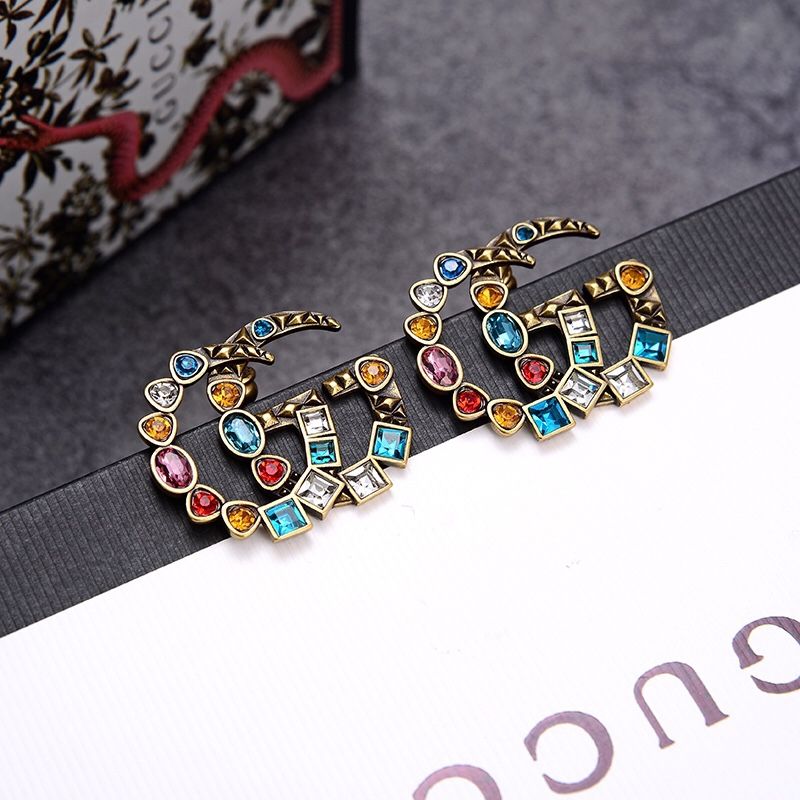 Colorful crystal pearl stud earrings product image 8, provided for visual reference and product detail review