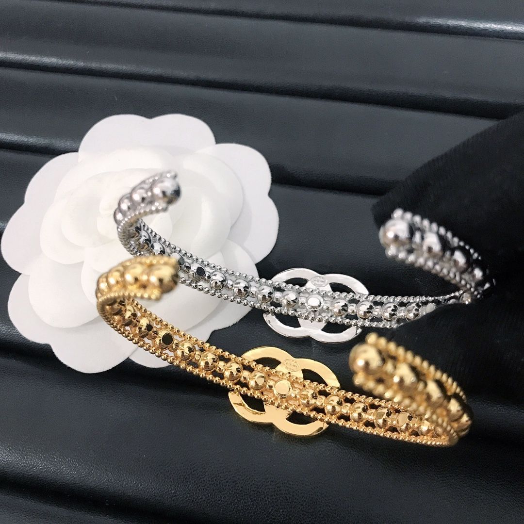 Diamond-set bracelet product image 2, provided for visual reference and product detail review