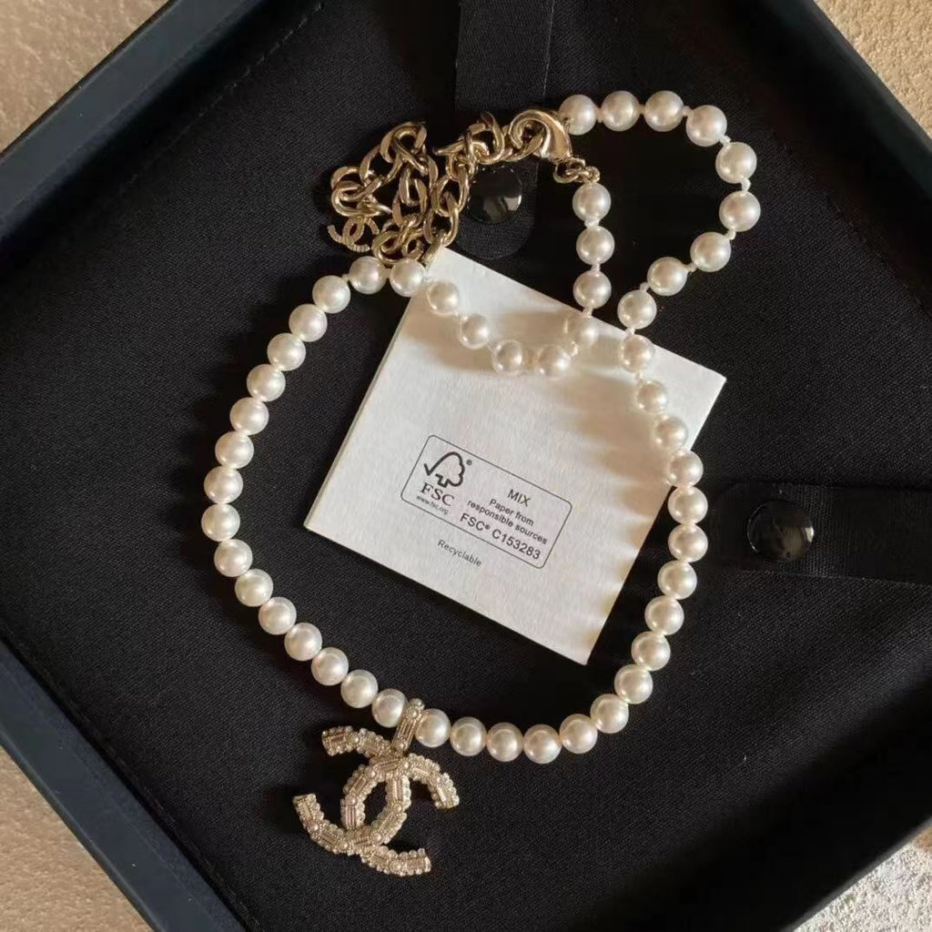 2023 New Fashion Imitation Pearl Necklace product image 4, provided for visual reference and product detail review