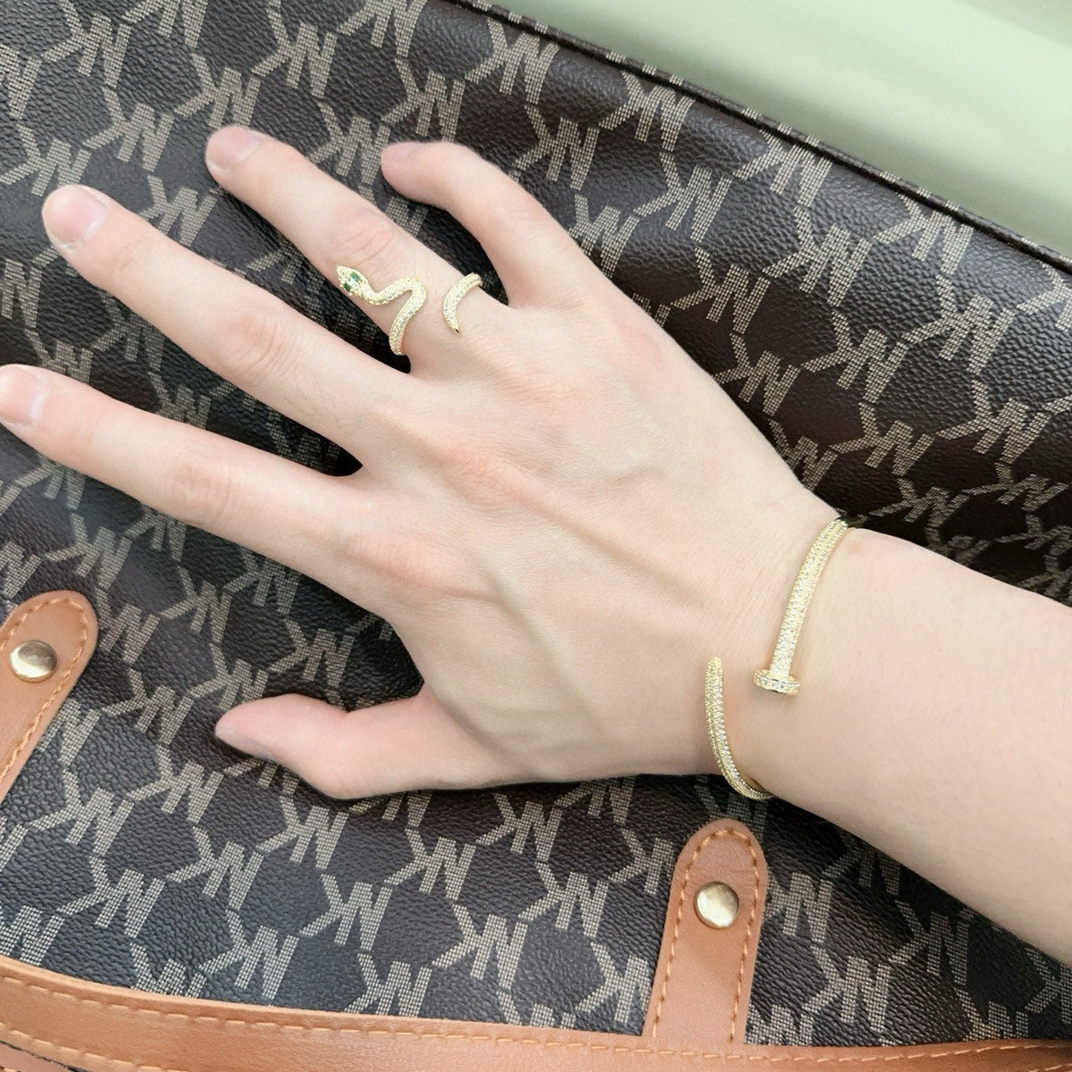High-Quality Bracelets-61 product image 9, provided for visual reference and product detail review
