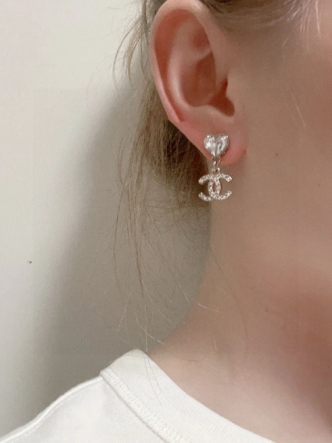 High-Quality Stud Earrings-102 product image 8, provided for visual reference and product detail review