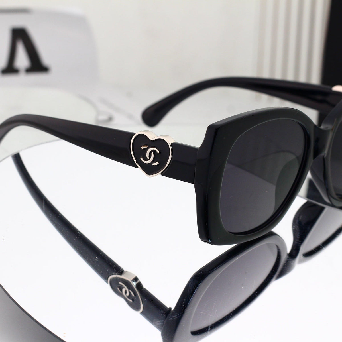 New Stylish Sunglasses-90 product image 9, provided for visual reference and product detail review