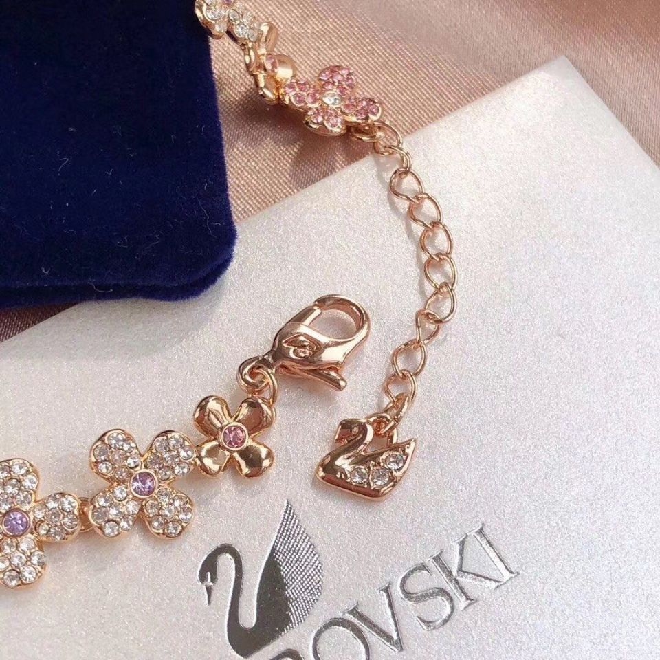 Flower Decorative Bracelet product image 5, provided for visual reference and product detail review