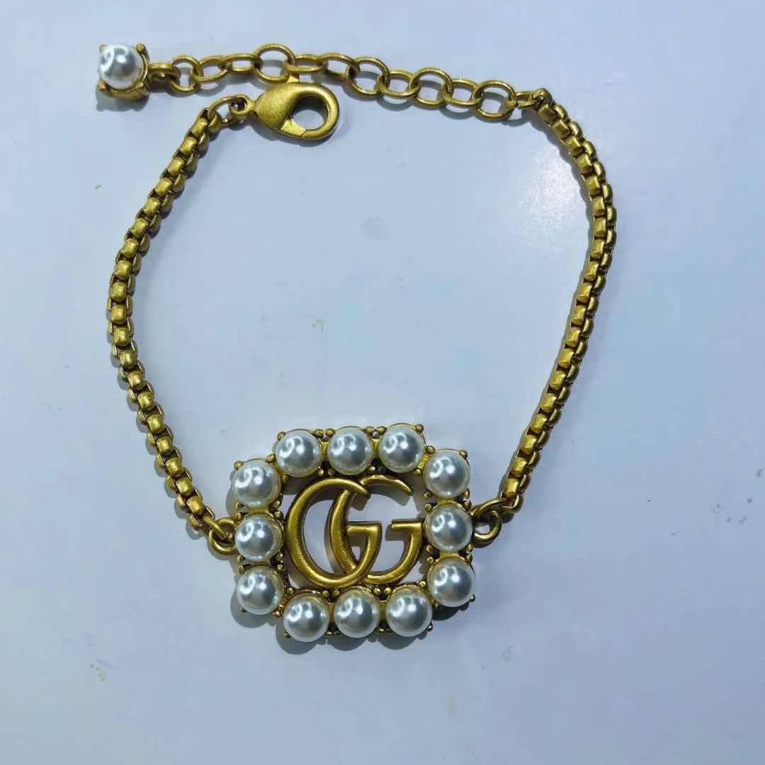 Xiaoxiang classic vintage brass bracelet product image 36, provided for visual reference and product detail review