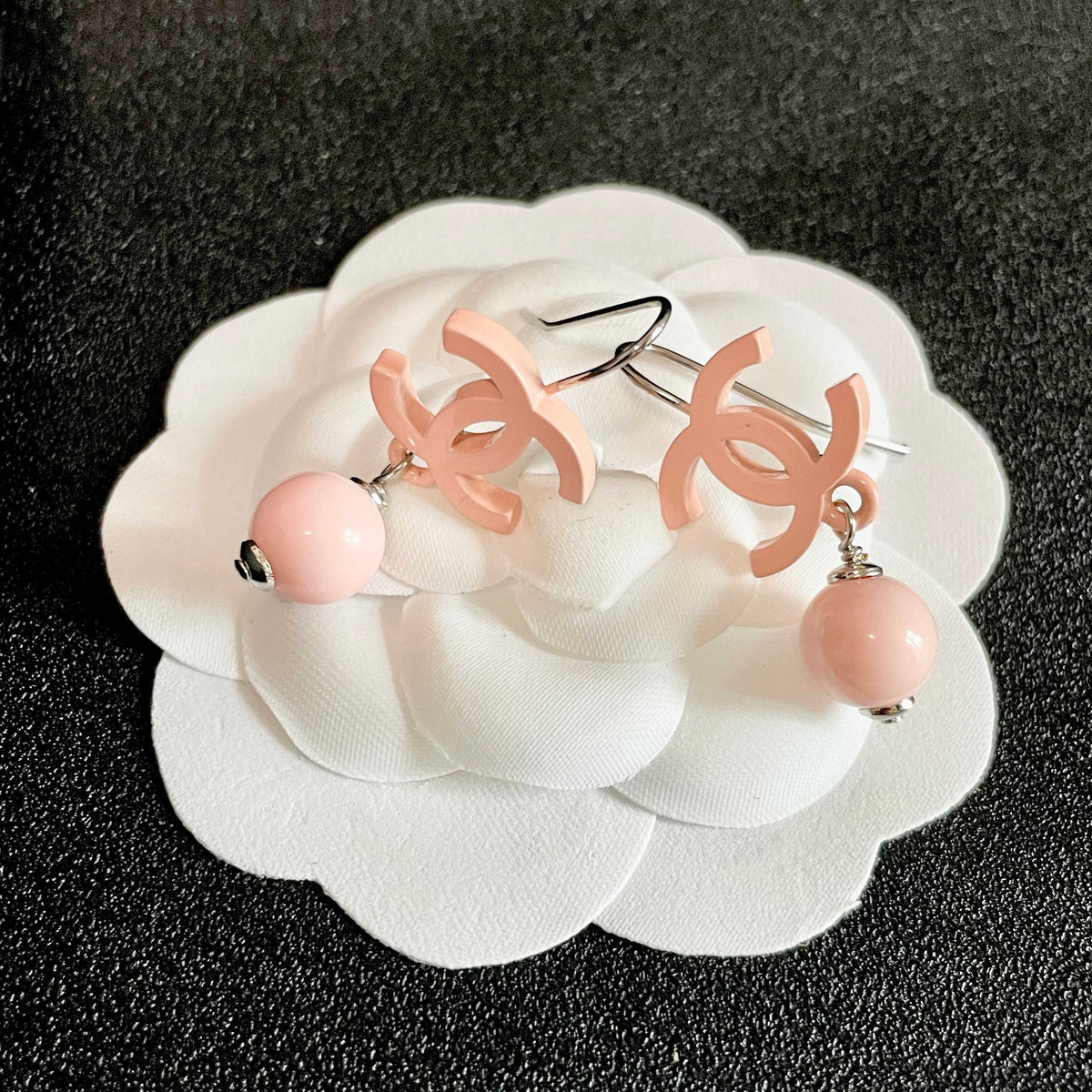 High-Quality Stud Earrings-162 product image 1, provided for visual reference and product detail review