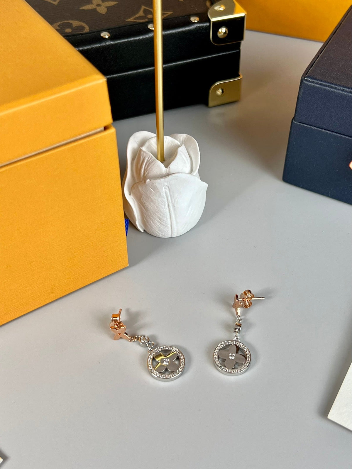 High-Quality Stud Earrings-13 product image 6, provided for visual reference and product detail review
