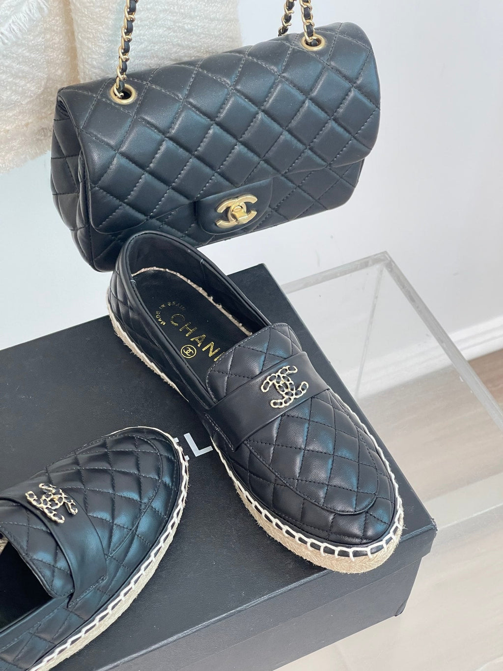 2023 CC Chain Double C Buckle Rhombus Fisherman Loafers -S42 product image 5, provided for visual reference and product