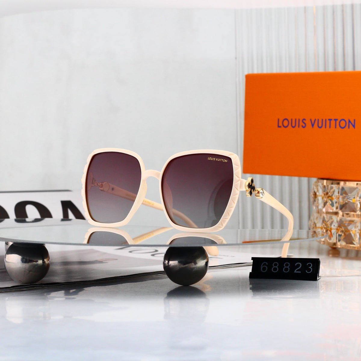 New Stylish Sunglasses-48 product image 4, provided for visual reference and product detail review