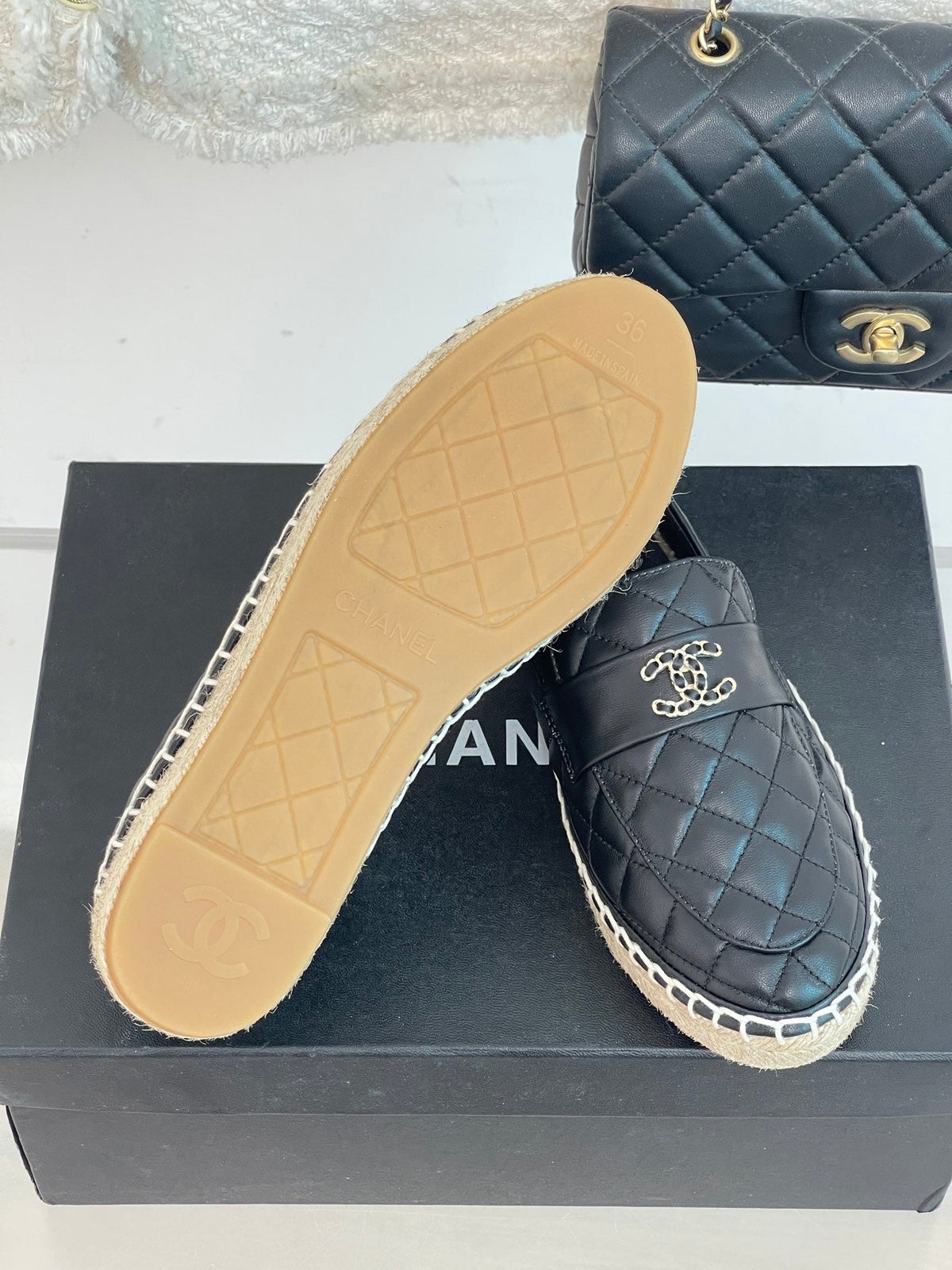 2023 CC Chain Double C Buckle Rhombus Fisherman Loafers -S42 product image 9, provided for visual reference and product