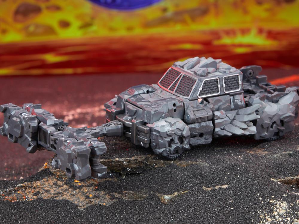 Transformers Generations Legacy United Deluxe Class Infernac Universe Magneous Action Figure product image 11, provided for