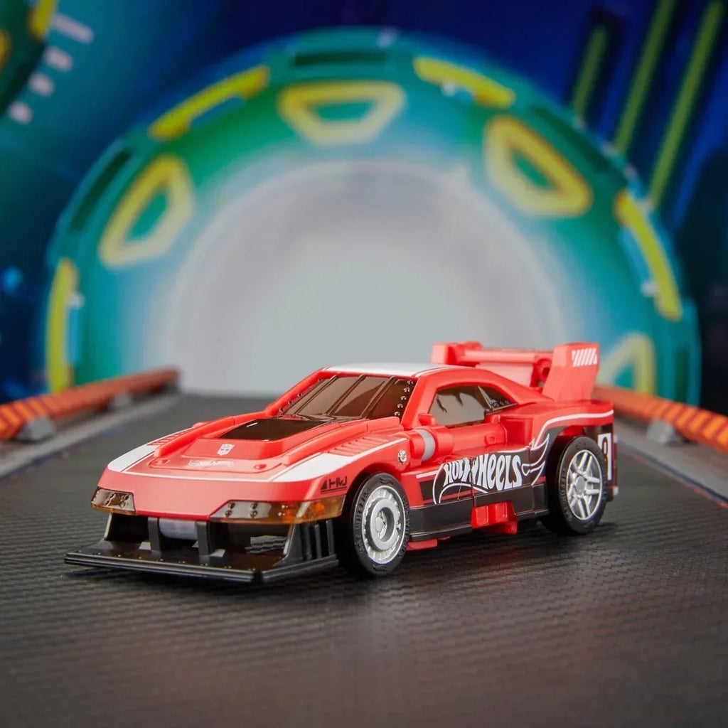Hasbro Transformers Collaborative x Hot Wheels Deluxe Class GT-Scorcher 5 Inch Action Figure product image 5, provided for