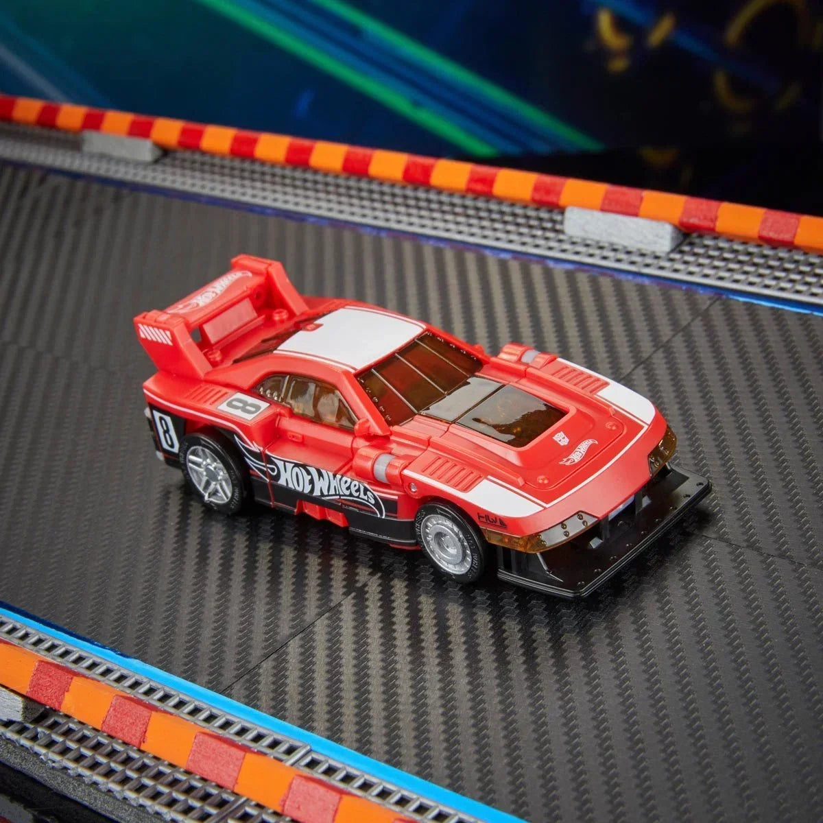 Hasbro Transformers Collaborative x Hot Wheels Deluxe Class GT-Scorcher 5 Inch Action Figure product image 6, provided for