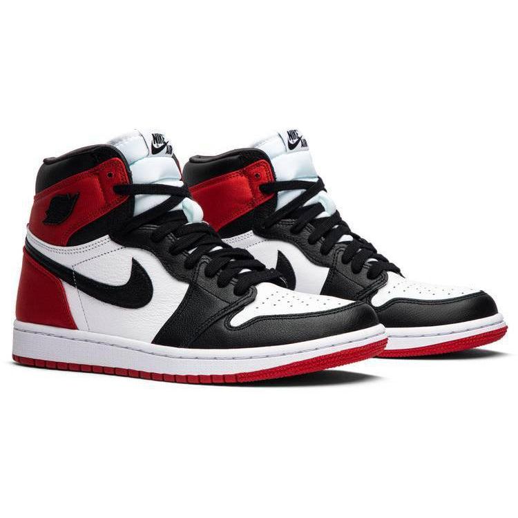 Nike Wmns Air Jordan 1 Retro High 'Satin Black Toe'. product image 5, provided for visual reference and product detail review