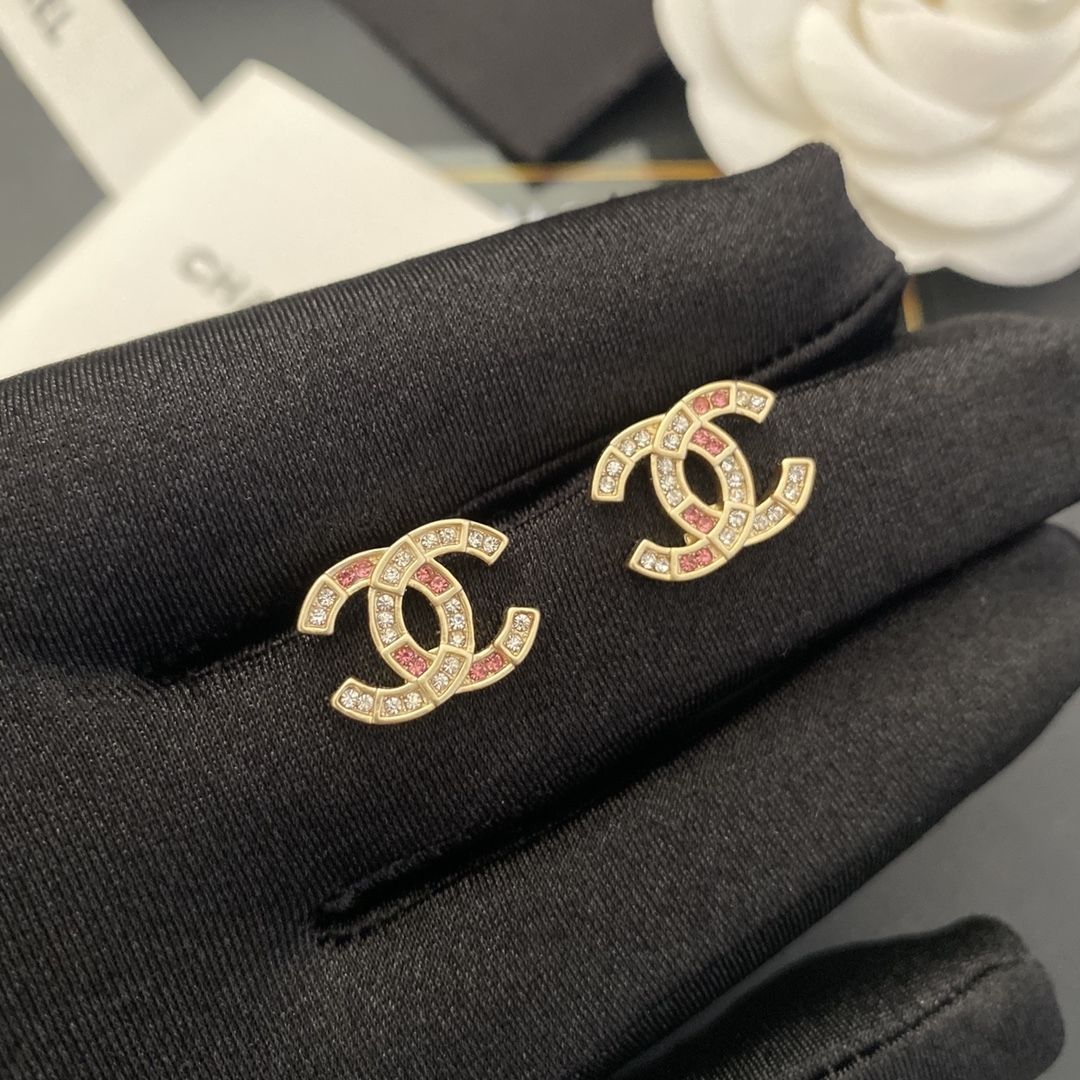 Luxury earrings product image 6, provided for visual reference and product detail review