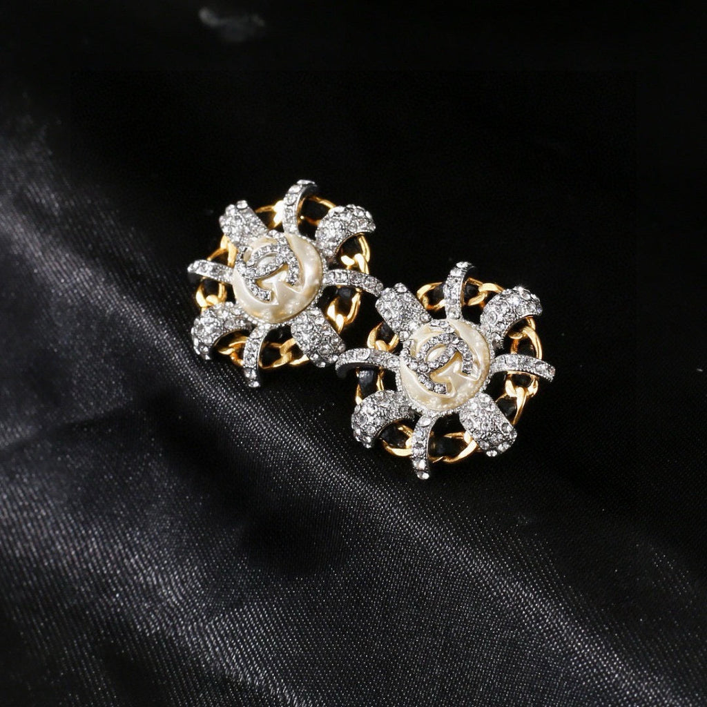 High-Quality Stud Earrings-168 product image 5, provided for visual reference and product detail review