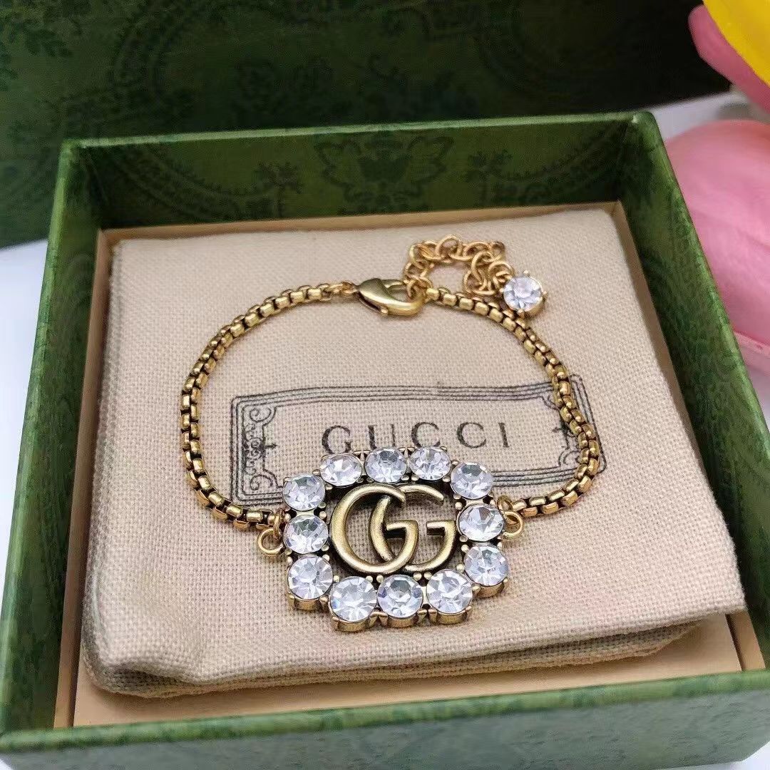 2023 New Fashion diamond Bracelet product image 2, provided for visual reference and product detail review
