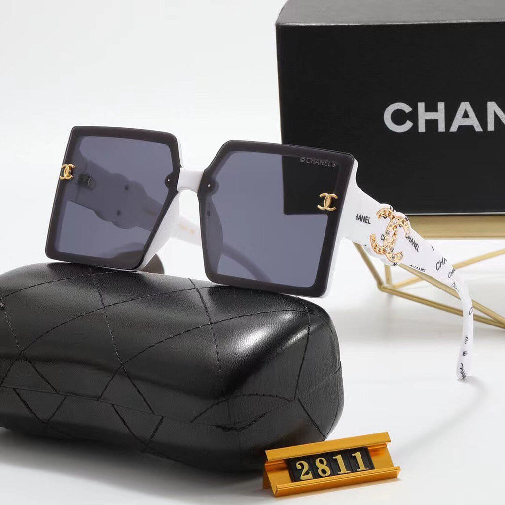 2022 New Ladies Fashion Classic Sunglasses product image 4, provided for visual reference and product detail review