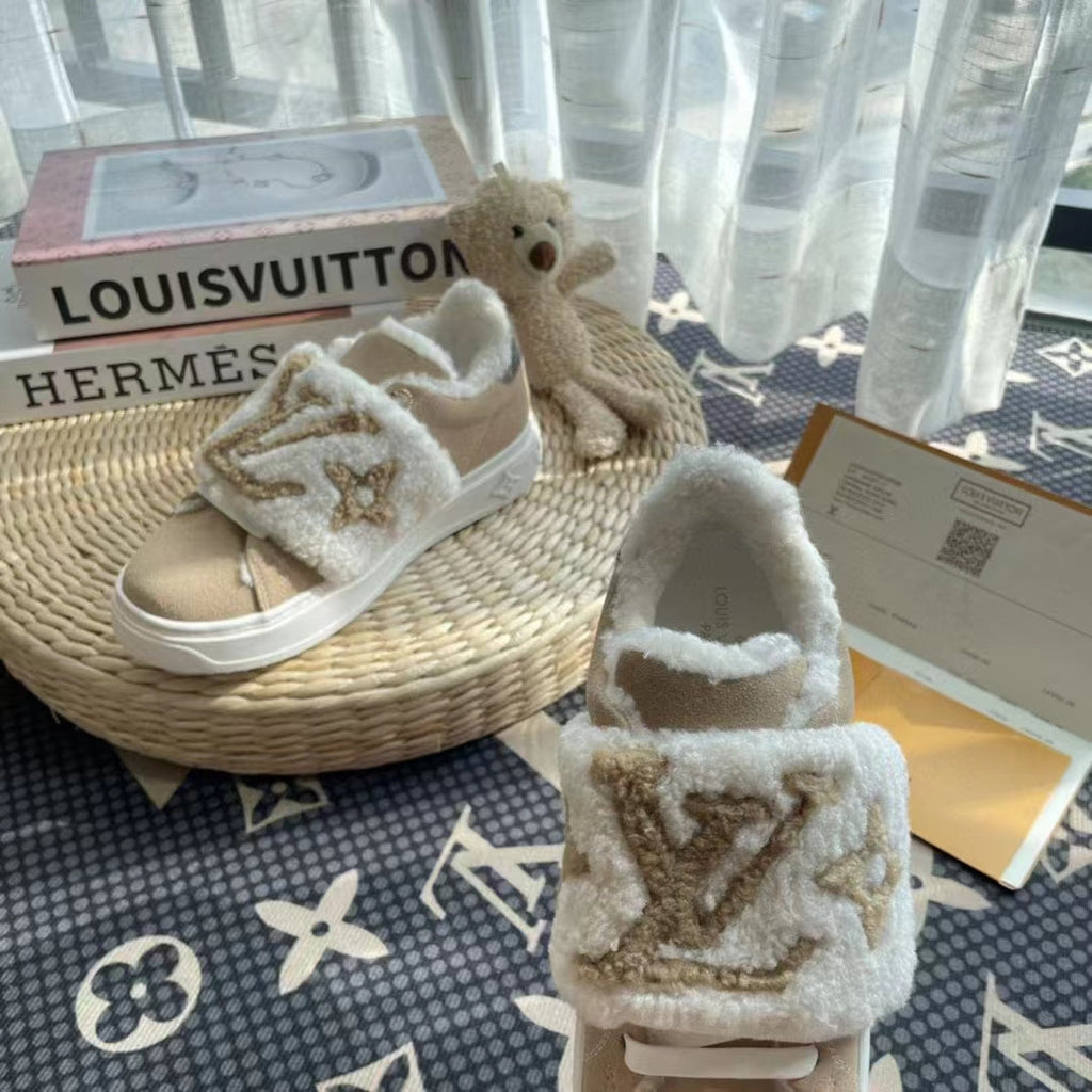 2023 VL Velcro lamb hair sneakers product image 6, provided for visual reference and product detail review