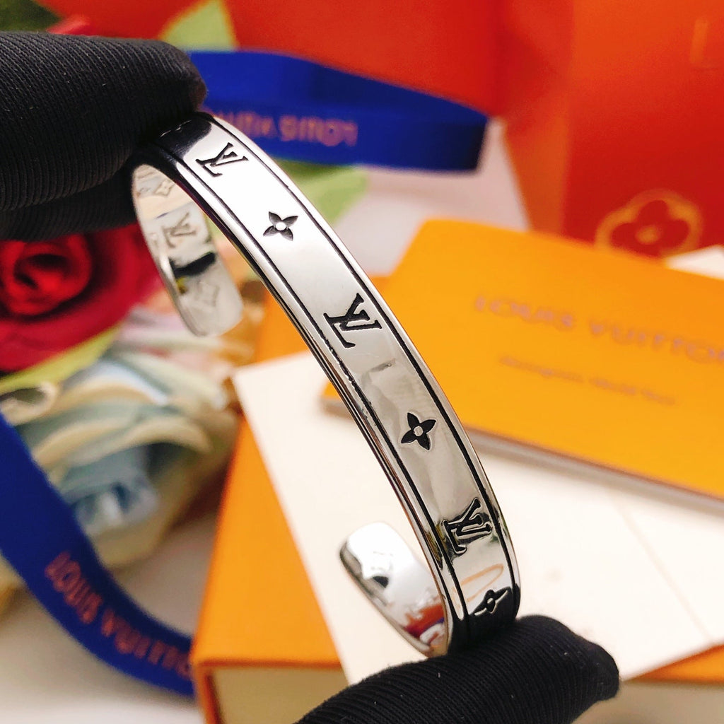 High-Quality Polished Bangle product image 9, provided for visual reference and product detail review