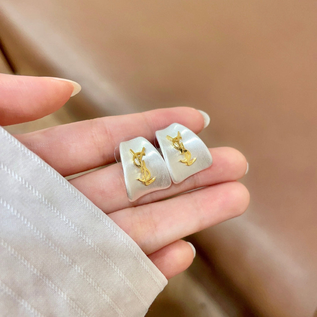 High-Quality Stud Earrings-39 product image 2, provided for visual reference and product detail review
