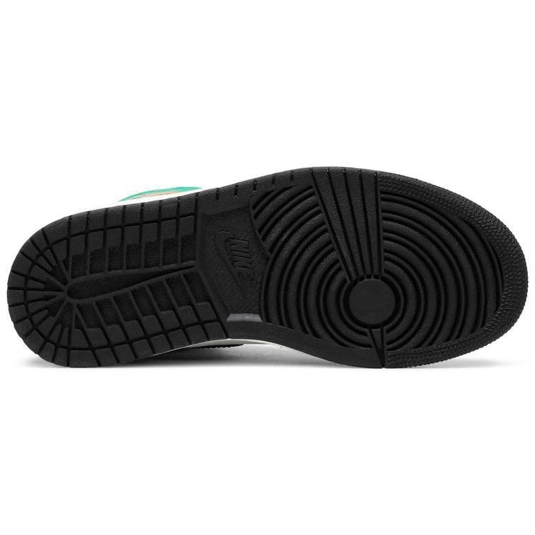 Nike Wmns Air Jordan 1 Retro High OG 'Lucky Green' product image 3, provided for visual reference and product detail review