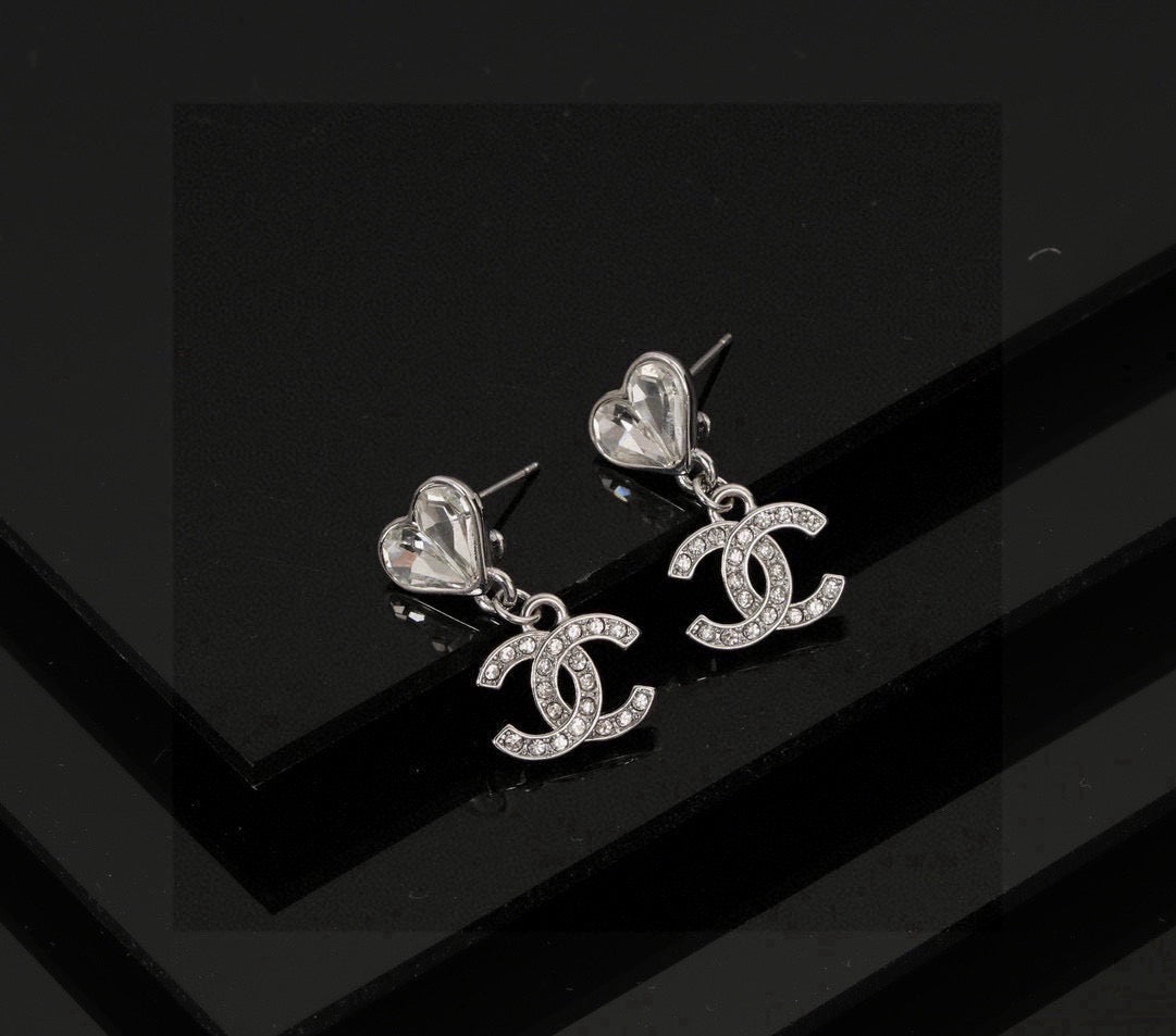 High-Quality Stud Earrings-102 product image 6, provided for visual reference and product detail review