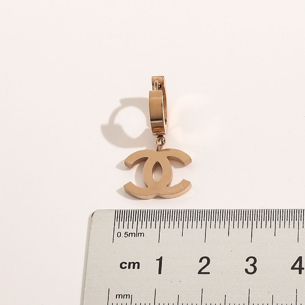 Xiaofeng Titanium Double C Earrings product image 5, provided for visual reference and product detail review