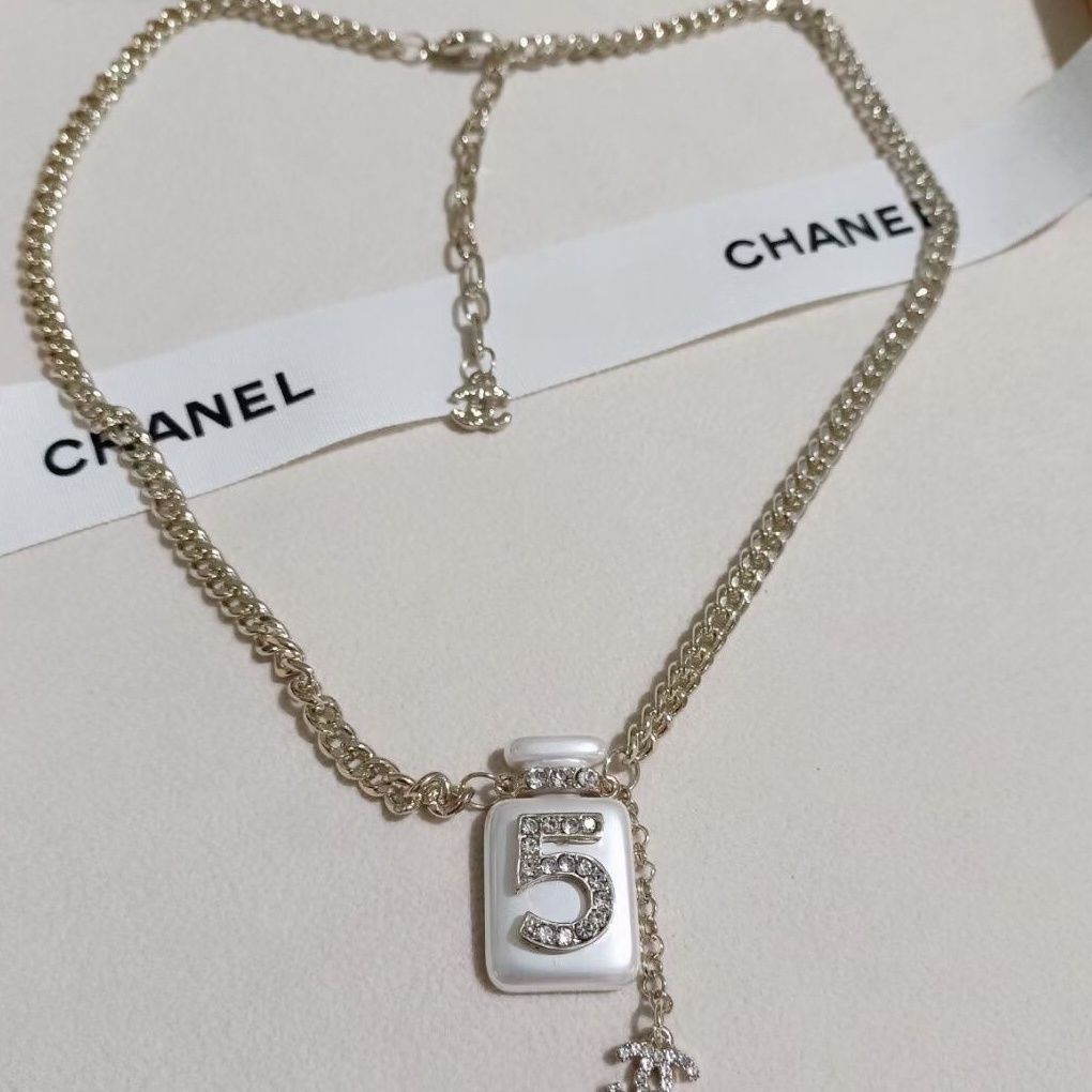 Alloy earrings, long pendant necklace, collarbone chain product image 9, provided for visual reference and product detail