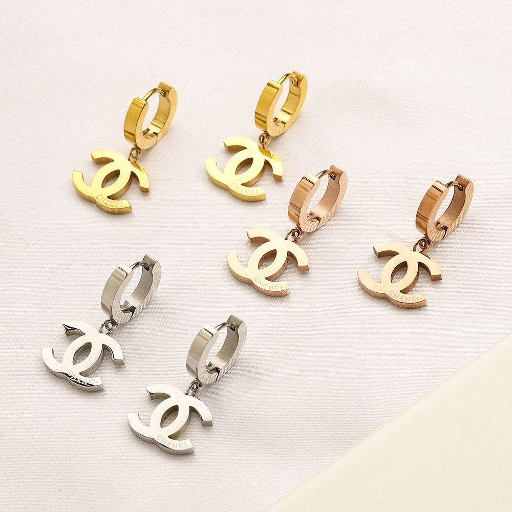 Xiaofeng Titanium Double C Earrings product image 2, provided for visual reference and product detail review
