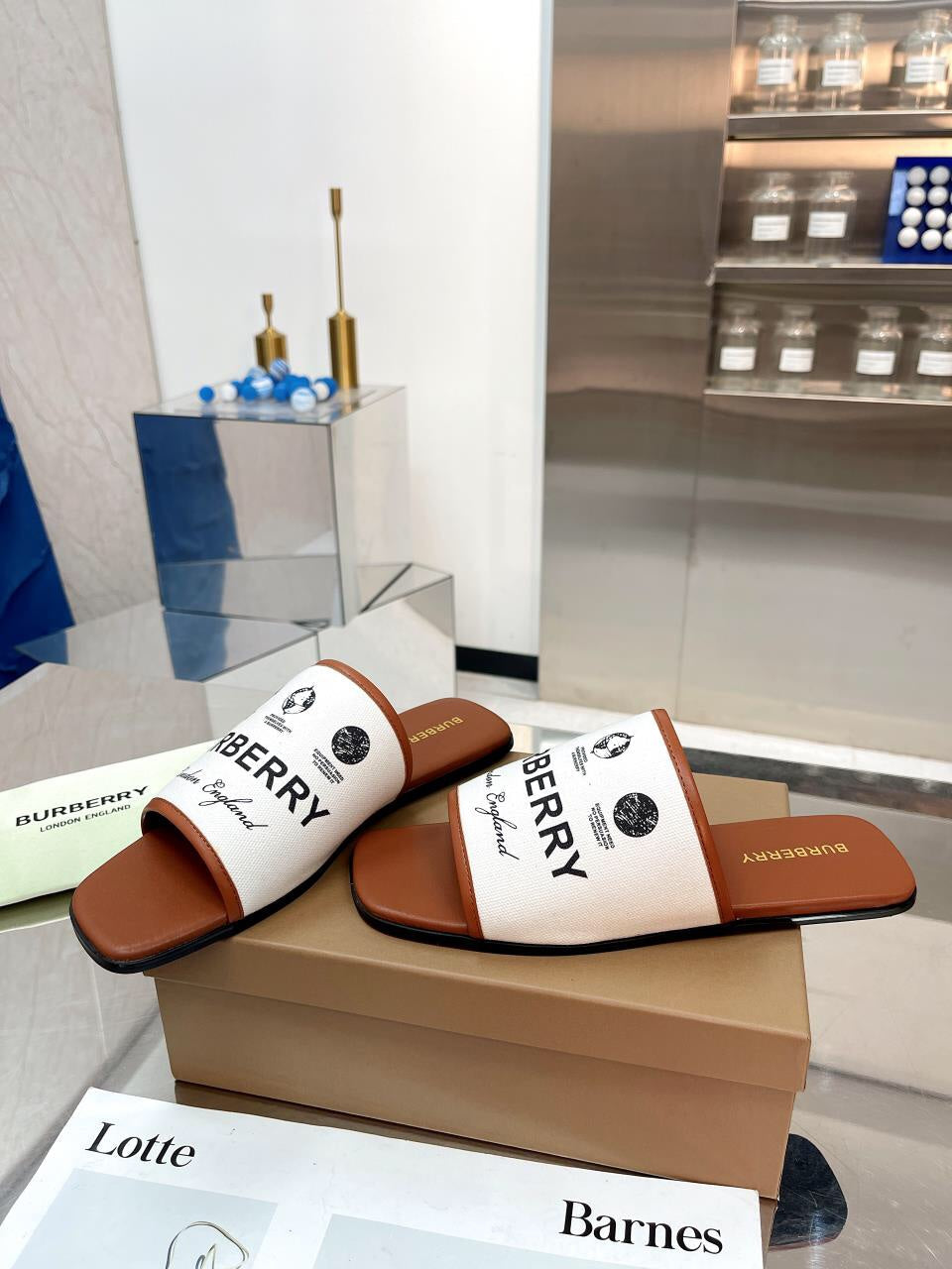 2023 Burberry flat slippers-S53 product image 1, provided for visual reference and product detail review
