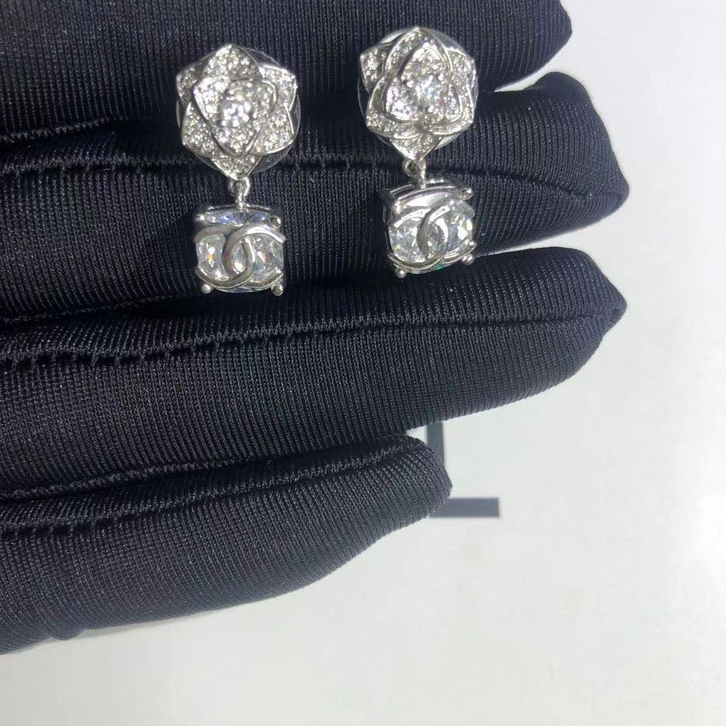 Zircon inlaid pearl steel needle earrings product image 27, provided for visual reference and product detail review