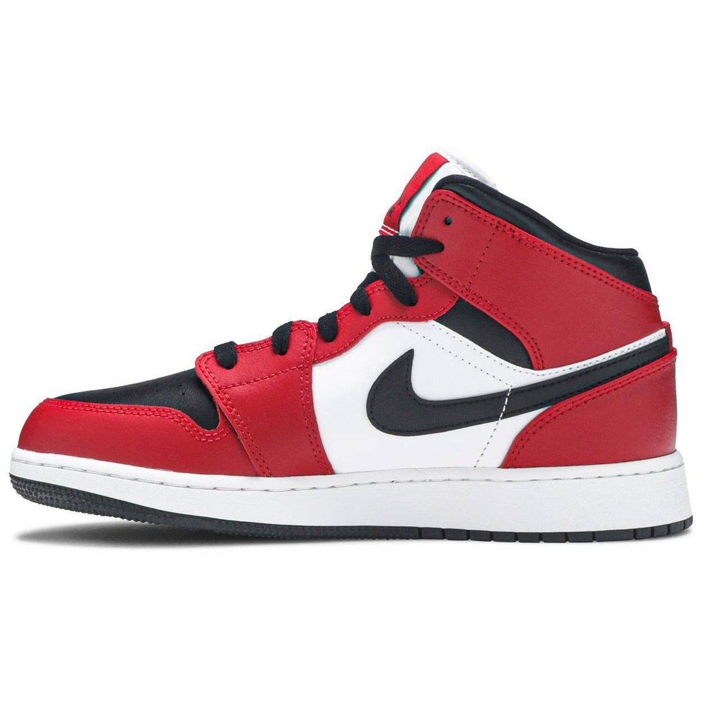 Nike Air Jordan 1 Mid GS 'Chicago Black Toe' product image 2, provided for visual reference and product detail review