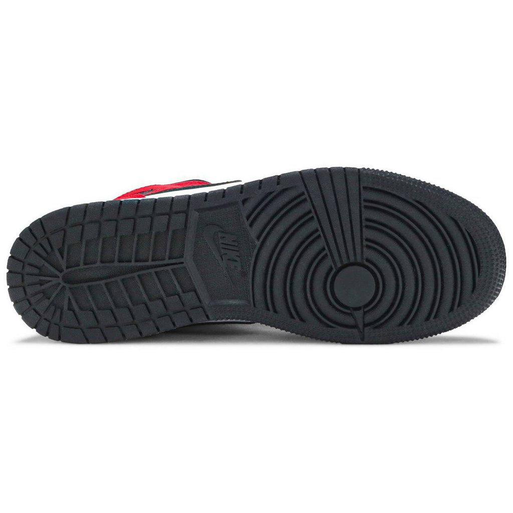 Nike Air Jordan 1 Mid GS 'Chicago Black Toe' product image 3, provided for visual reference and product detail review