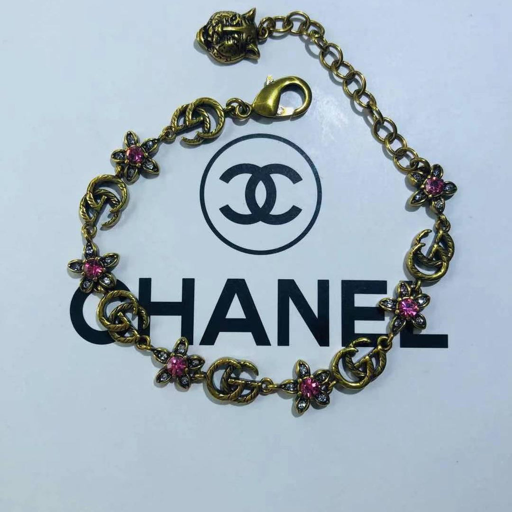 Xiaoxiang classic vintage brass bracelet product image 34, provided for visual reference and product detail review