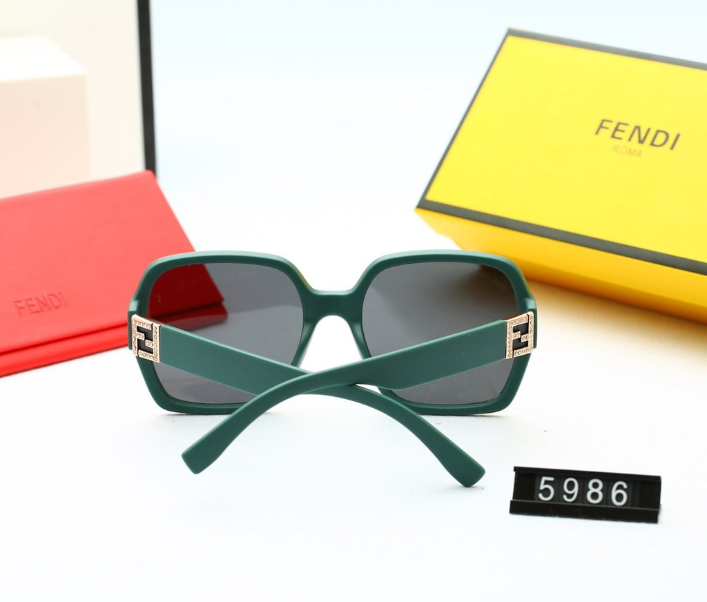 Gradient Color Sunglasses For Women product image 4, provided for visual reference and product detail review