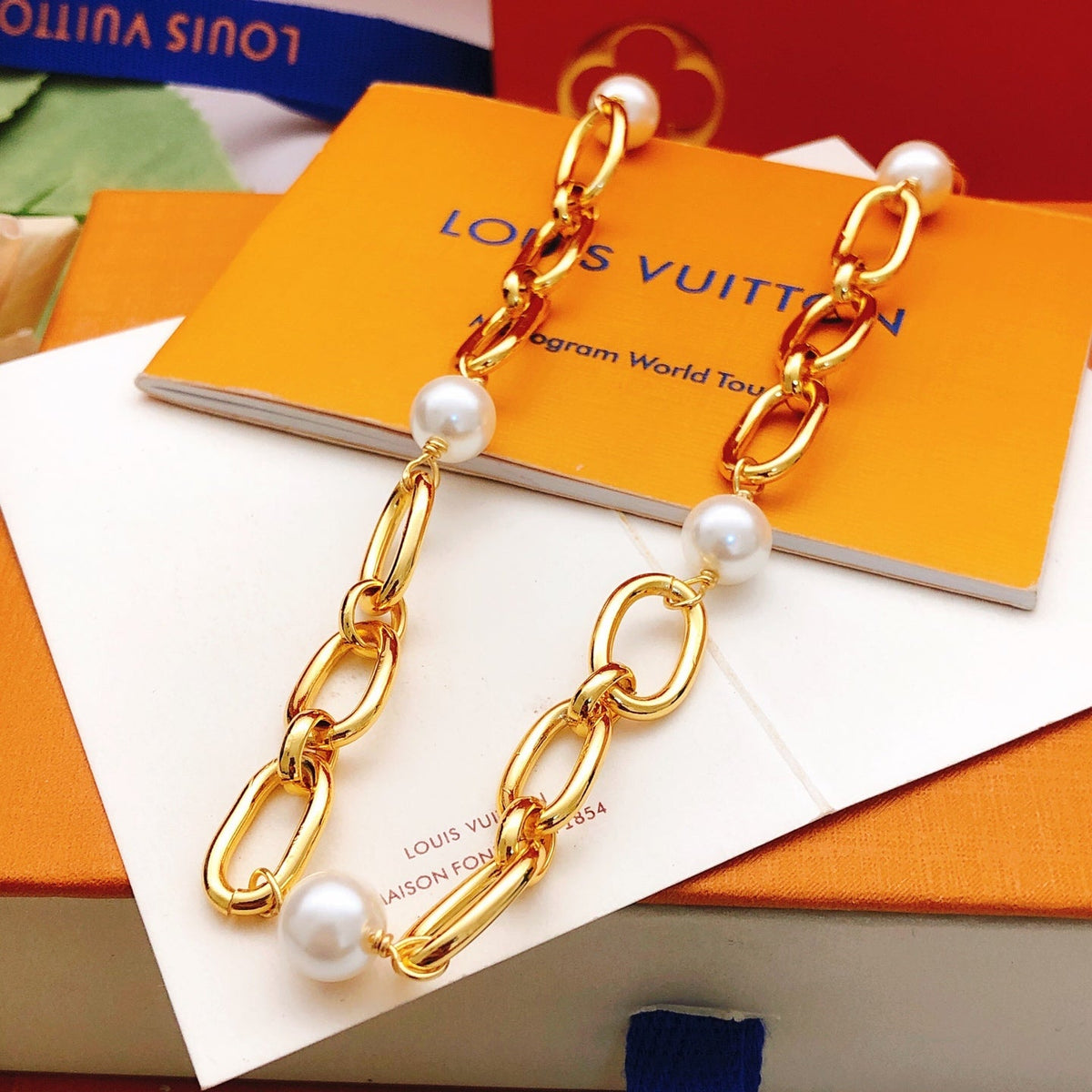 Pearl Clasp Necklace product image 7, provided for visual reference and product detail review